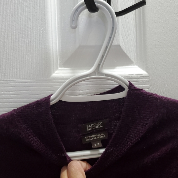 Light Sweater - Picture 2 of 2
